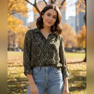 H&M Green Chic Snake Print Button-down  Blouse Size 2